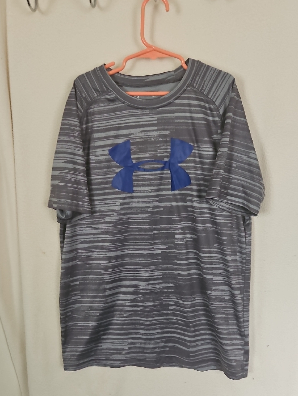 Under Armour Gray Striped Short Sleeve Tee with Blue Logo